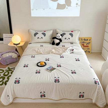 91家纺网 家纺一手货源 找家纺 美乐迪家纺 2024新款A类凉感丝ins韩风乳胶+夏被四件套 苹果熊猫