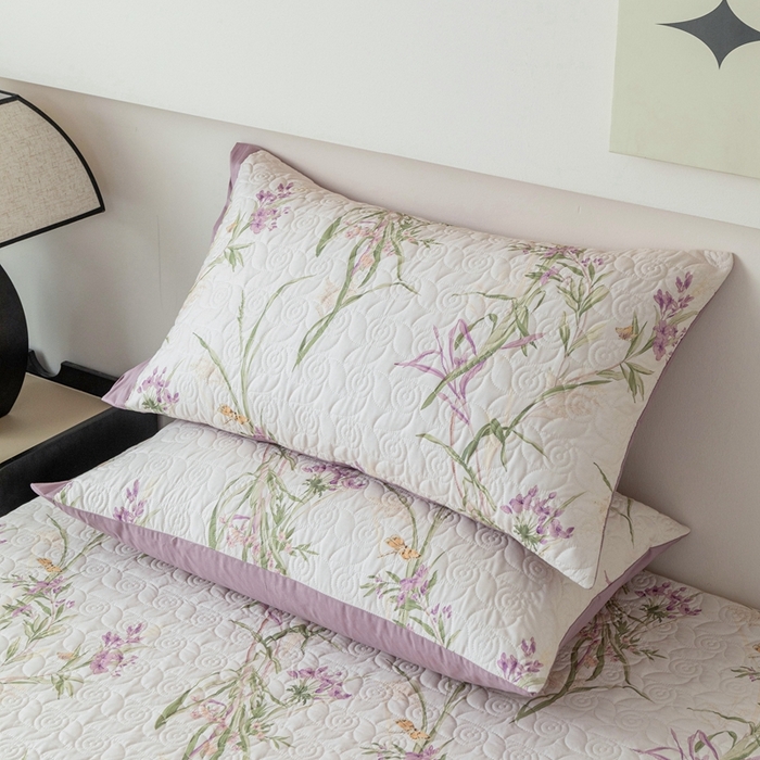 91家纺网 家纺一手货源 找家纺 优乐家纺 2025新款纯棉印花夹棉枕套系列-纽扣款 迷雾