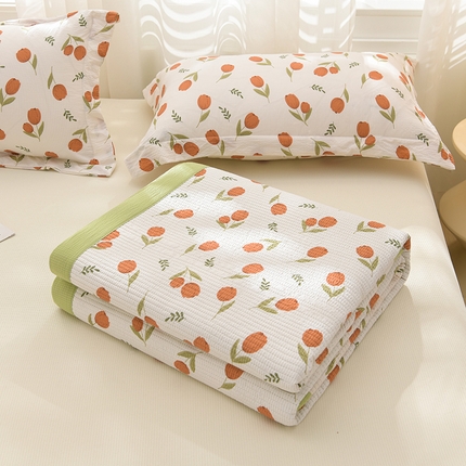 91家纺网 家纺一手货源 找家纺 圣靓家纺 2025新款泡泡棉夹棉床盖 迷人花香