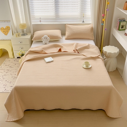 91家纺网 家纺一手货源 找家纺 羽爱家纺 2024新款双面纯色全棉水洗床盖 米驼