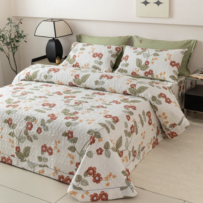 91家纺网 家纺一手货源 找家纺 优乐家纺 2025新款纯棉印花夹棉系列床盖三件套-纽扣款 和颜悦色