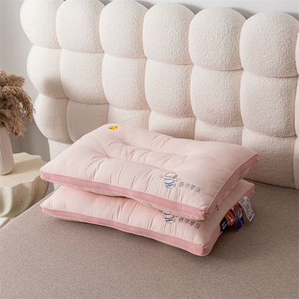 91家纺网 家纺一手货源 找家纺 （总）亦帆 2024新款时尚宇航员零压乳胶枕芯护颈枕头云感舒弹 薄乳胶片-悬浮零压枕