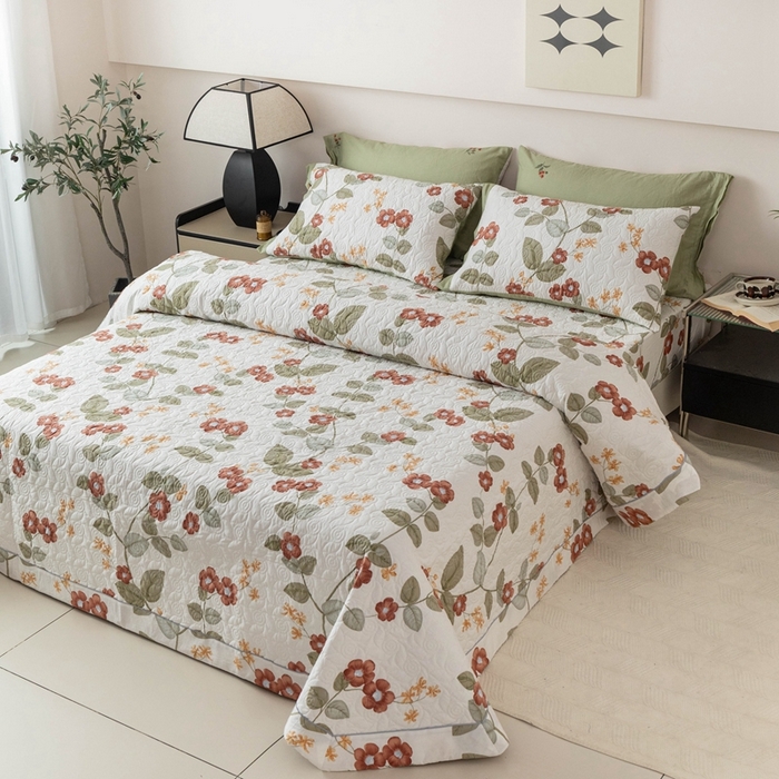 91家纺网 家纺一手货源 找家纺 优乐家纺 2025新款纯棉印花夹棉系列床盖三件套-纽扣款 和颜悦色