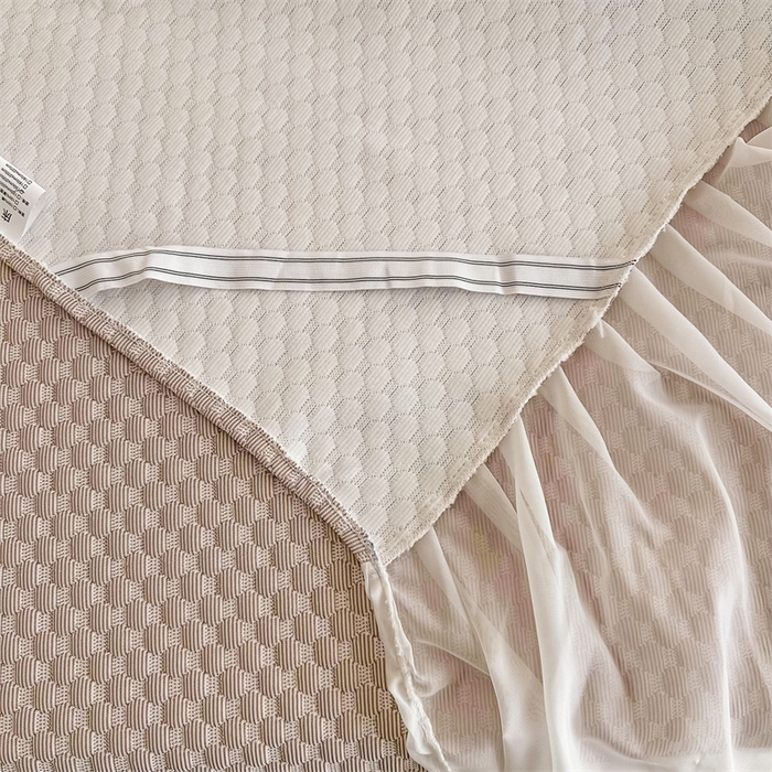 91家纺网 家纺一手货源 找家纺 屹成家纺 2024新款凉豆豆床裙款冰丝凉席 豆豆-卡其