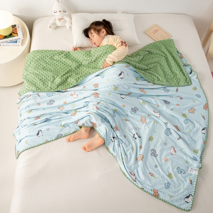 91家纺网 家纺一手货源 找家纺 柏薇 2024新款儿童凉感针织豆豆绒盖毯 宠物乐园