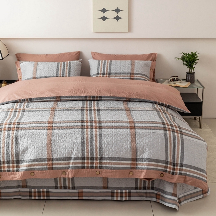 91家纺网 家纺一手货源 找家纺 优乐家纺 2025新款纯棉印花夹棉系列四件套-纽扣款 慕斯