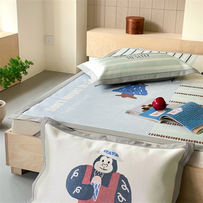 91家纺网 家纺一手货源 找家纺 圆岛家纺 2024新款900D卡通冰丝养生席 快乐猩