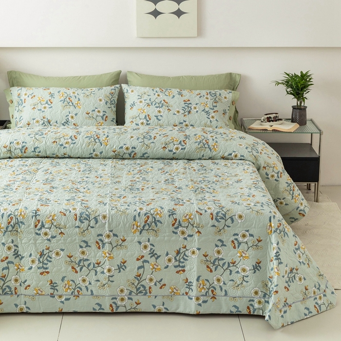 91家纺网 家纺一手货源 找家纺 优乐家纺 2025新款纯棉印花夹棉系列床盖三件套-纽扣款 朵唯