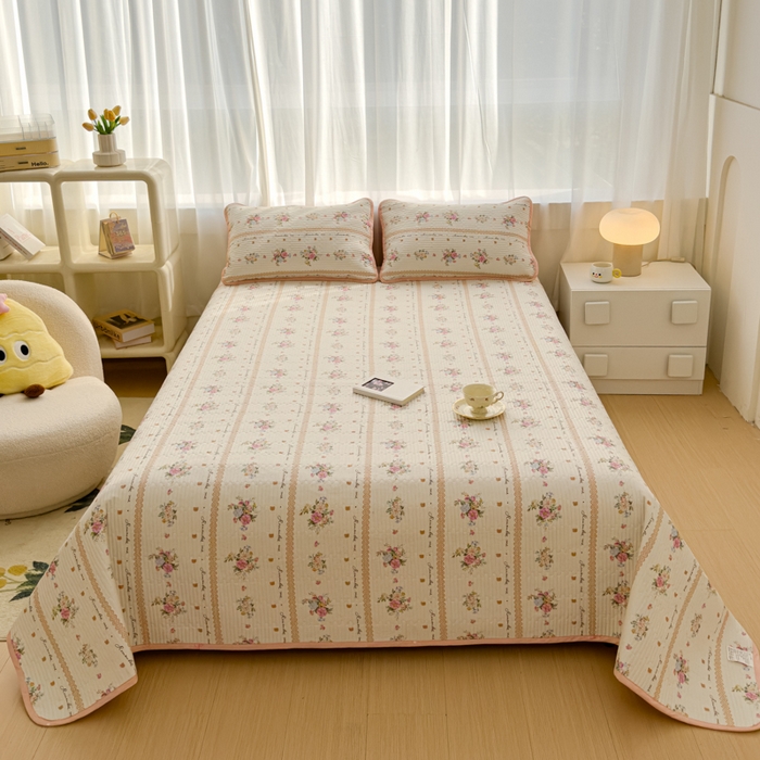 91家纺网 家纺一手货源 找家纺 金丝鸟家纺 2024新款双面全棉夹棉床盖 法式花团