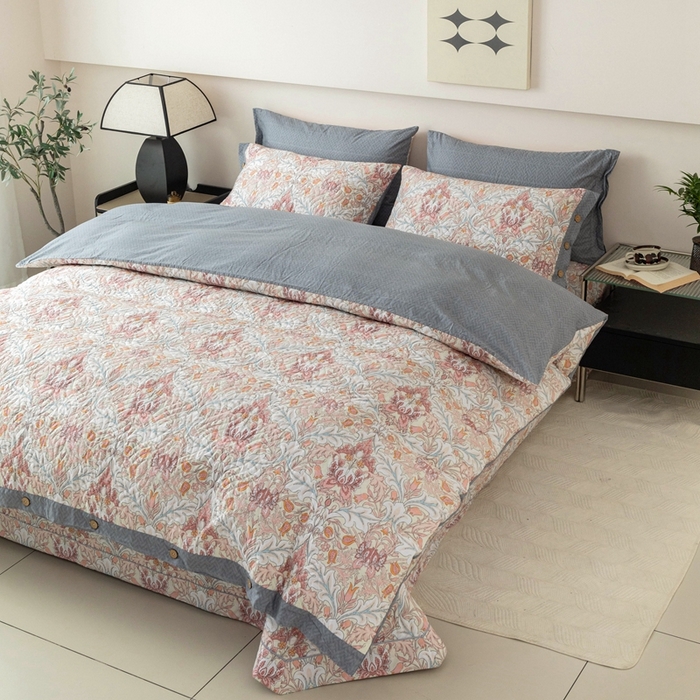 91家纺网 家纺一手货源 找家纺 优乐家纺 2025新款纯棉印花夹棉系列四件套-纽扣款 普卡拉-红