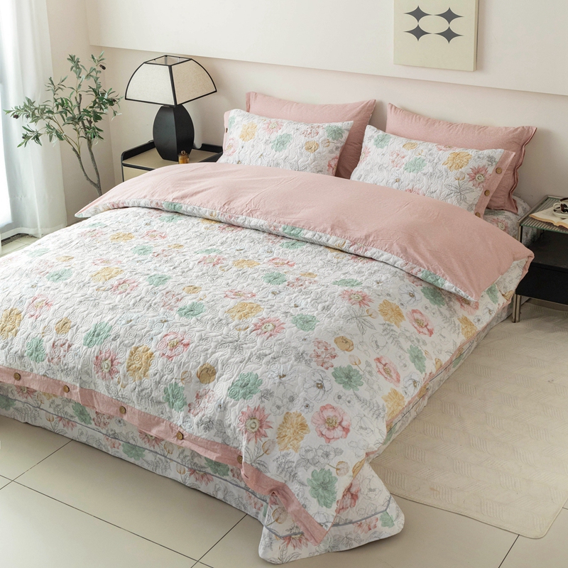 91家纺网 家纺一手货源 找家纺 （总）优乐家纺 2025新款纯棉印花夹棉系列四件套-纽扣款