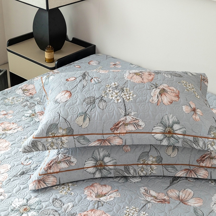 91家纺网 家纺一手货源 找家纺 优乐家纺 2025新款全棉斜纹13376宽边枕头套 蔚然花