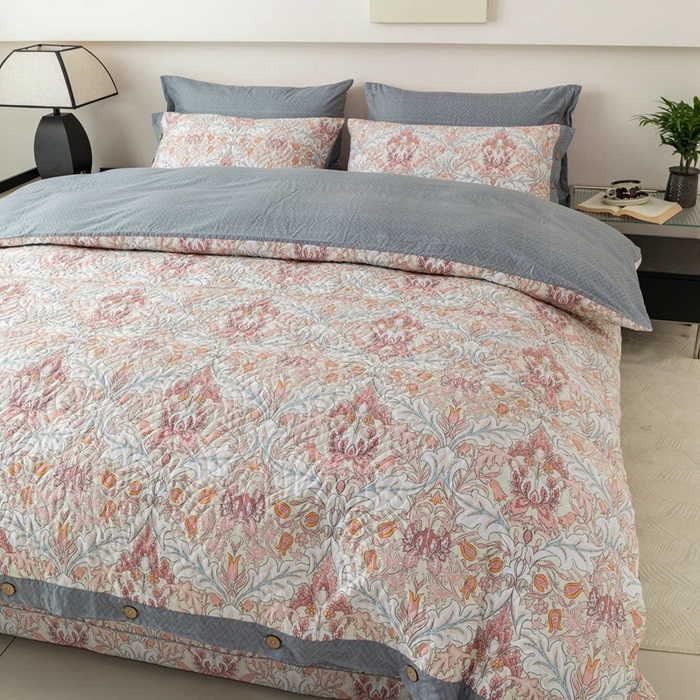 91家纺网 家纺一手货源 找家纺 优乐家纺 2025新款纯棉印花夹棉系列四件套-纽扣款 普卡拉-红