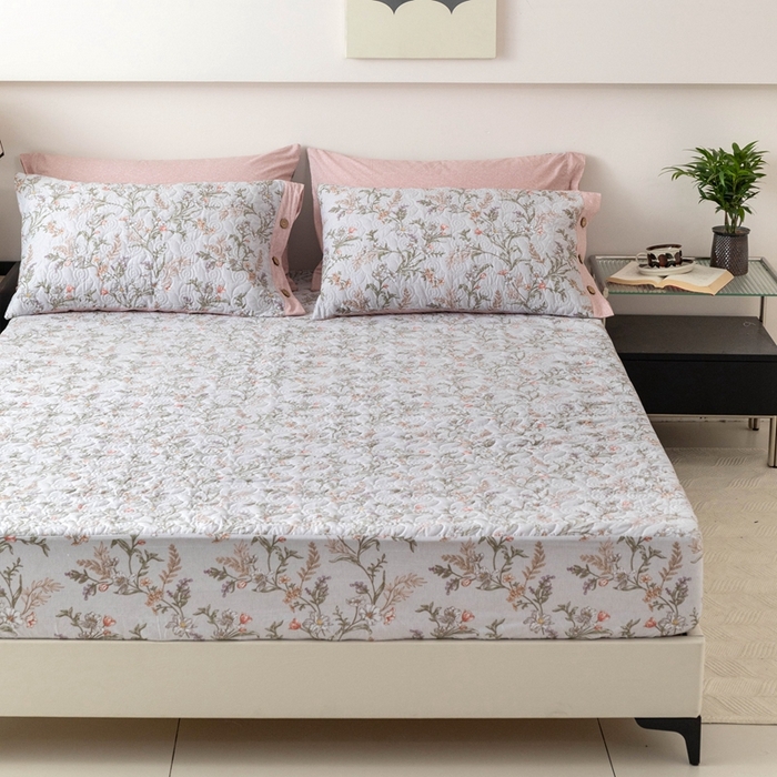 91家纺网 家纺一手货源 找家纺 优乐家纺 2025新款纯棉印花夹棉床笠三件套系列-纽扣款 清婉