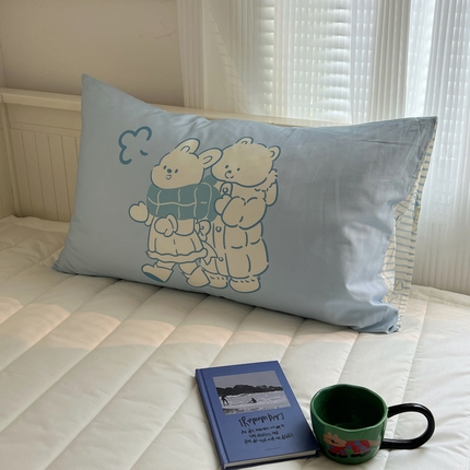 91家纺网 家纺一手货源 找家纺 桃喜 2024新款全棉印花卡通混搭系列四件套-单枕套 好朋友