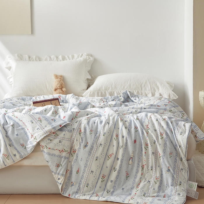 91家纺网 家纺一手货源 找家纺 怡家居 2024新款A类云柔针织棉夏被 绅士兔