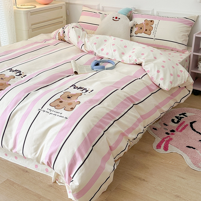 91家纺网 家纺一手货源 找家纺 昔可 新款多巴胺卡通简约风可爱亲肤四件套 粉竖条小棕狗