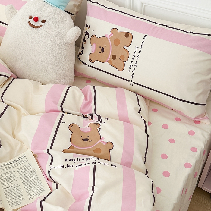 91家纺网 家纺一手货源 找家纺 昔可 新款多巴胺卡通简约风可爱亲肤四件套 粉竖条小棕狗