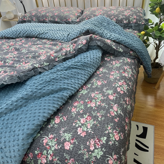 91家纺网 家纺一手货源 找家纺 暖居 2024新款豆豆被四件套春秋单件豆豆绒被芯被褥可机洗中国美