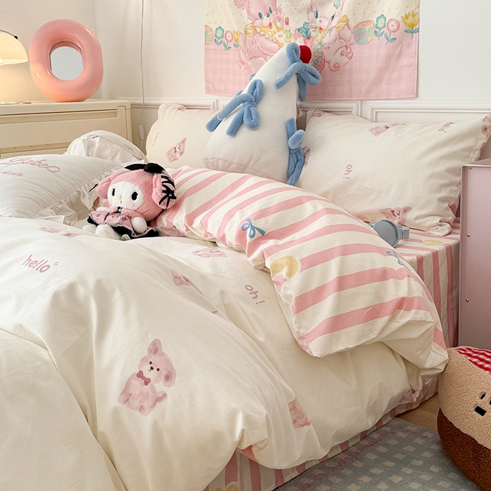 91家纺网 家纺一手货源 找家纺 昔可 新款多巴胺卡通简约风可爱亲肤四件套 蝴蝶结狗狗