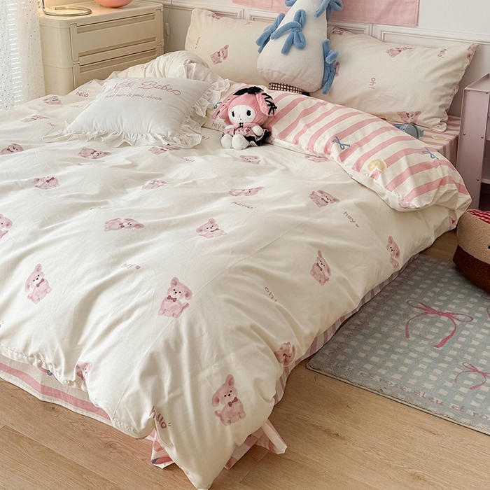 91家纺网 家纺一手货源 找家纺 昔可 新款多巴胺卡通简约风可爱亲肤四件套 蝴蝶结狗狗