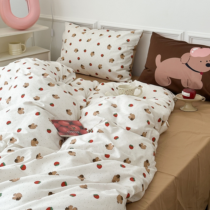 91家纺网 家纺一手货源 找家纺 昔可 新款创意枕套时尚柔舒全棉四件套 草莓小松鼠