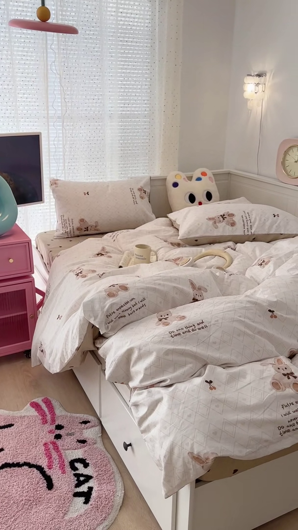 91家纺网 家纺一手货源 找家纺 昔可 新款多巴胺卡通简约风可爱亲肤四件套 萌萌棕兔