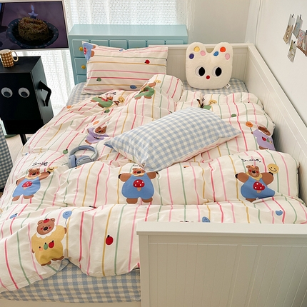 昔可 新款多巴胺卡通简约风可爱亲肤四件套 彩条憨憨熊