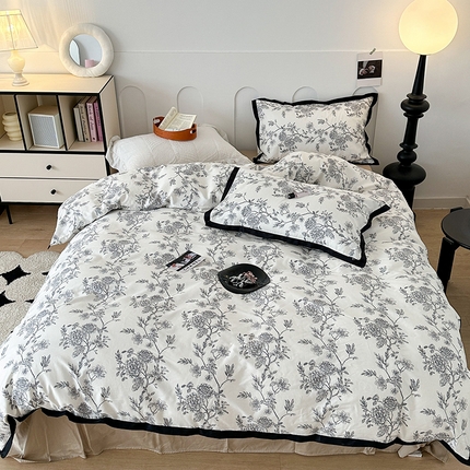 91家纺网 家纺一手货源 找家纺 昔可 2024新款单层黑边复古花古典儒雅四件套 香浮花月