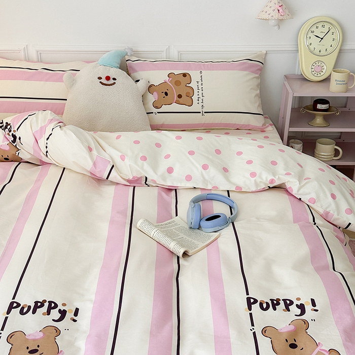 91家纺网 家纺一手货源 找家纺 昔可 新款多巴胺卡通简约风可爱亲肤四件套 粉竖条小棕狗