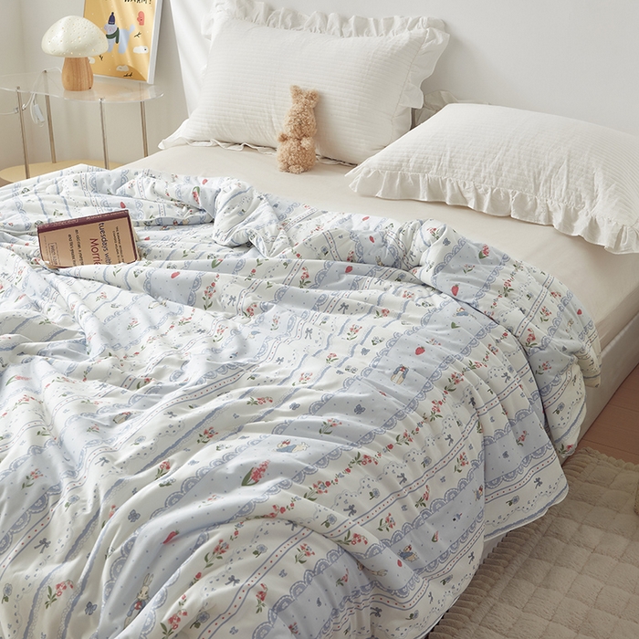 91家纺网 家纺一手货源 找家纺 怡家居 2024新款A类云柔针织棉夏被 绅士兔