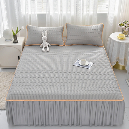 91家纺网 家纺一手货源 找家纺 （总）诺梵家纺 2025新款0.5凉感丝乳胶凉席床裙款三件套