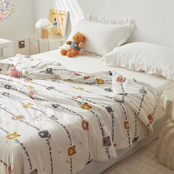 91家纺网 家纺一手货源 找家纺 怡家居 2024新款A类云柔针织棉夏被 快乐熊仔