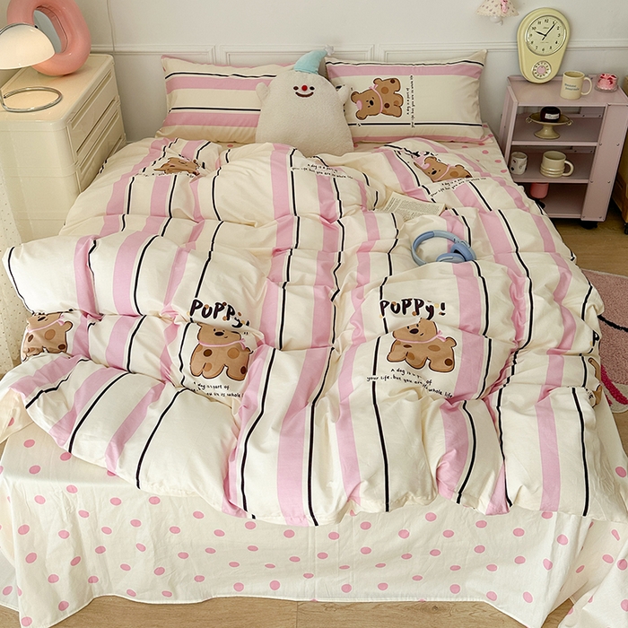 91家纺网 家纺一手货源 找家纺 昔可 新款多巴胺卡通简约风可爱亲肤四件套 粉竖条小棕狗