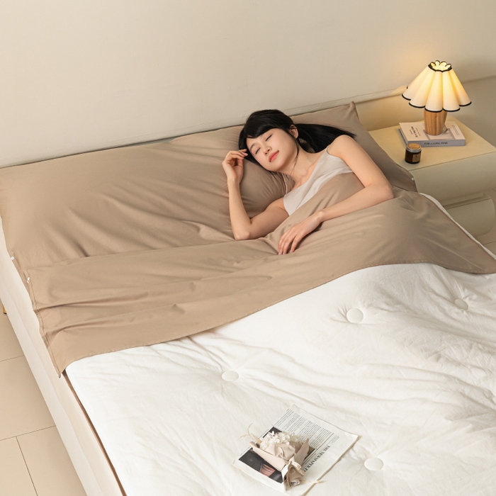 91家纺网 家纺一手货源 找家纺 澳梵家居 60s全棉纯色旅行睡袋 茶棕