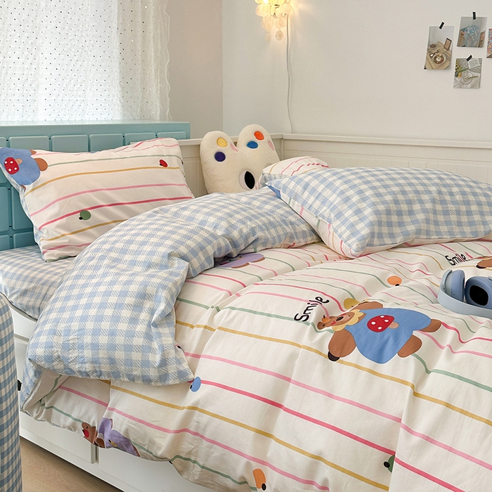 91家纺网 家纺一手货源 找家纺 昔可 新款多巴胺卡通简约风可爱亲肤四件套 彩条憨憨熊