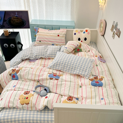 91家纺网 家纺一手货源 找家纺 昔可 新款多巴胺卡通简约风可爱亲肤四件套 彩条憨憨熊