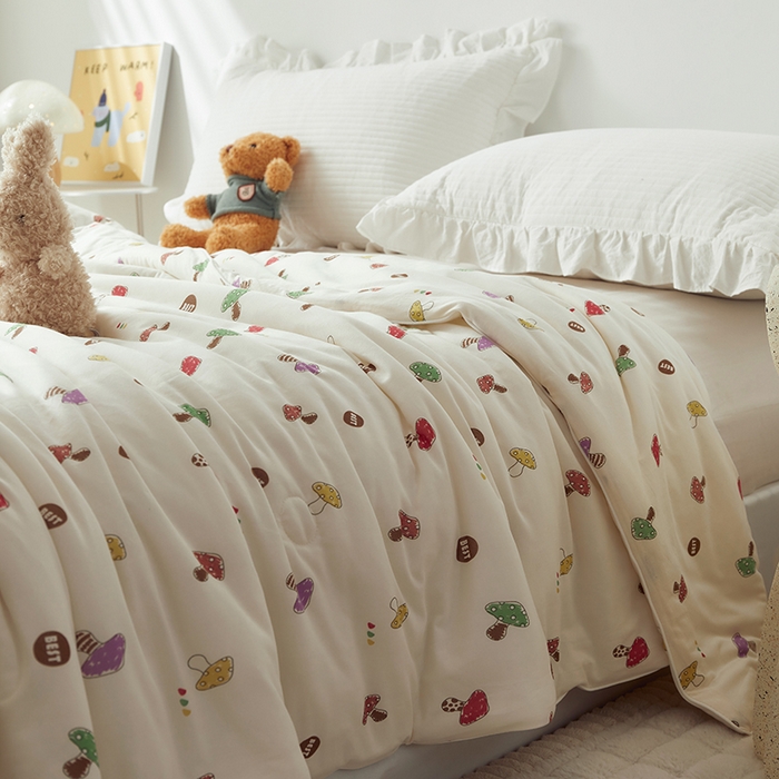 91家纺网 家纺一手货源 找家纺 怡家居 2024新款A类云柔针织棉夏被 小蘑菇