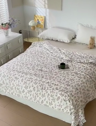 91家纺网 家纺一手货源 找家纺 怡家居 2024新款A类云柔针织棉夏被 静香