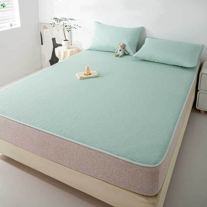 91家纺网 家纺一手货源 找家纺 卡琪曼 新款冷酷熊瓜瓜冰皮空气层冰皮席 冰皮提花奶昔绿