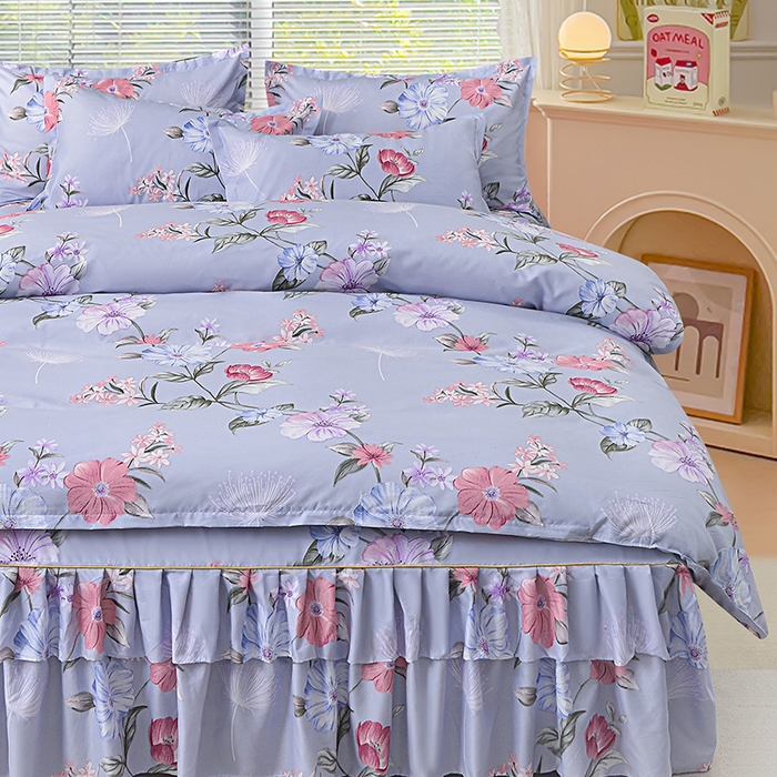 91家纺网 家纺一手货源 找家纺 小雨家纺 2026新款芦荟棉床裙四件套 如花似锦-浅灰