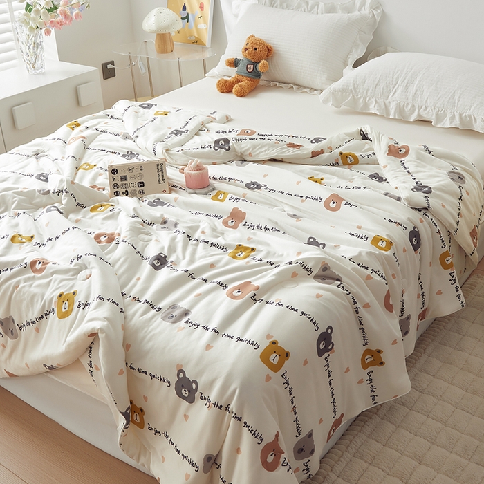 91家纺网 家纺一手货源 找家纺 怡家居 2024新款A类云柔针织棉夏被 快乐熊仔