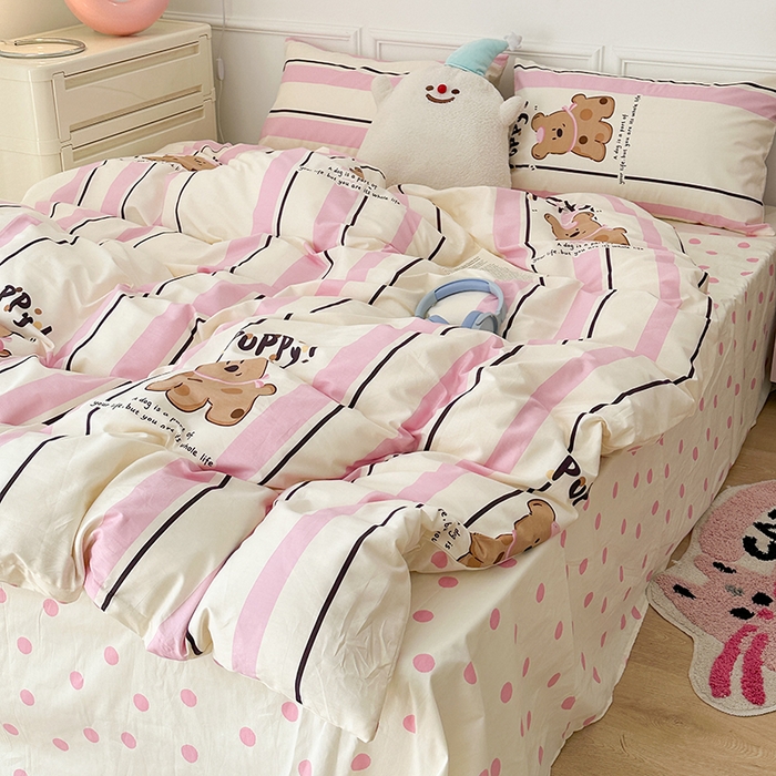 91家纺网 家纺一手货源 找家纺 昔可 新款多巴胺卡通简约风可爱亲肤四件套 粉竖条小棕狗