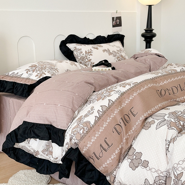 91家纺网 家纺一手货源 找家纺 昔可 新款单层大黑边复古花轻奢风四件套 复古咖花