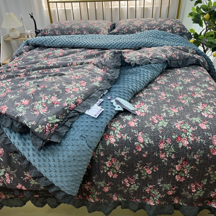 91家纺网 家纺一手货源 找家纺 暖居 2024新款豆豆被四件套春秋单件豆豆绒被芯被褥可机洗中国美