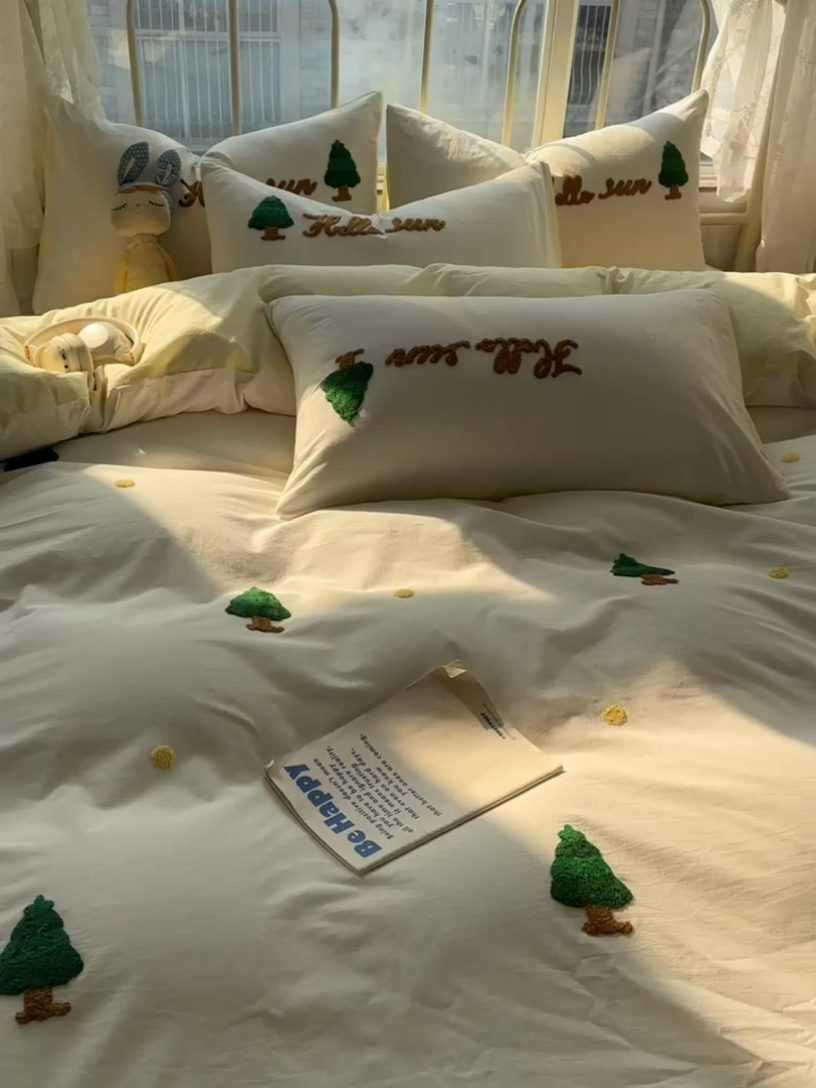 91家纺网 家纺一手货源 找家纺 眠帛家居 2024新款水洗棉奶油小清新毛巾绣四件套早春系列 圣诞树奶油黄