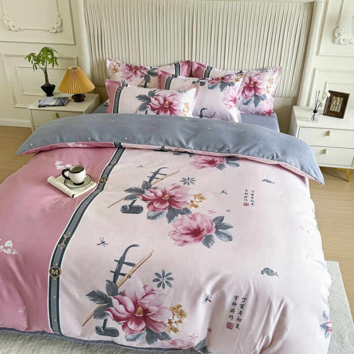 91家纺网 家纺一手货源 找家纺 优尚家纺 2025新款亲肤磨毛新国风大版系列四件套 红胡清颜