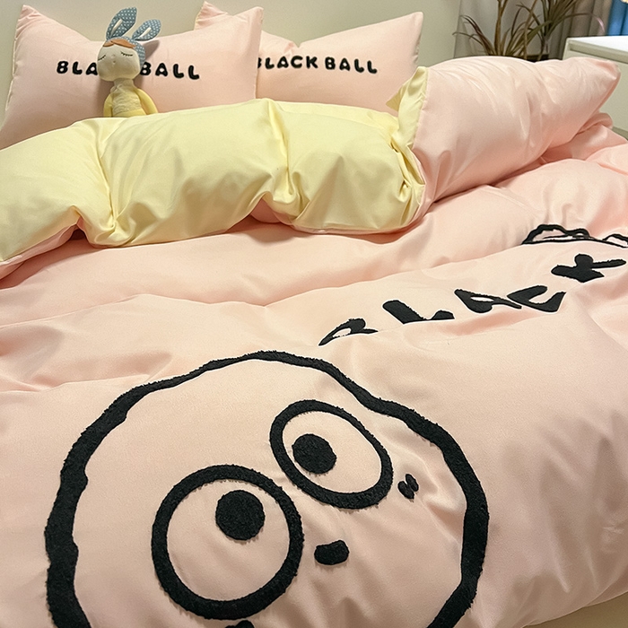 91家纺网 家纺一手货源 找家纺 眠帛家居 2024新款水洗棉毛巾绣四件套-煤球系列 奶油粉-奶黄