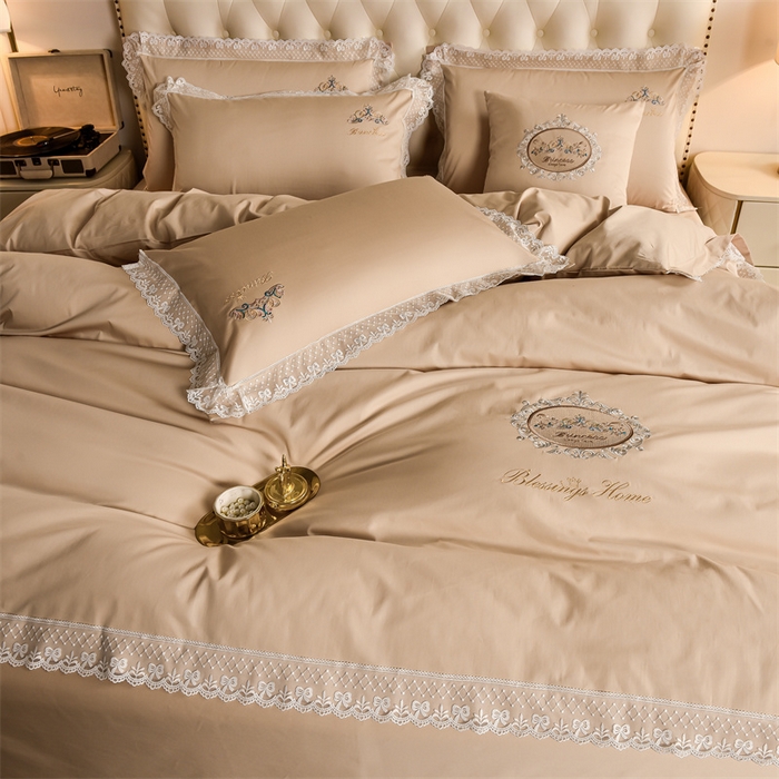 91家纺网 家纺一手货源 找家纺 瑞驰家纺 2024新款长绒棉爱丽丝公主四件套系列  精美法式轻奢风四件套系列 爱丽丝公主-香槟金