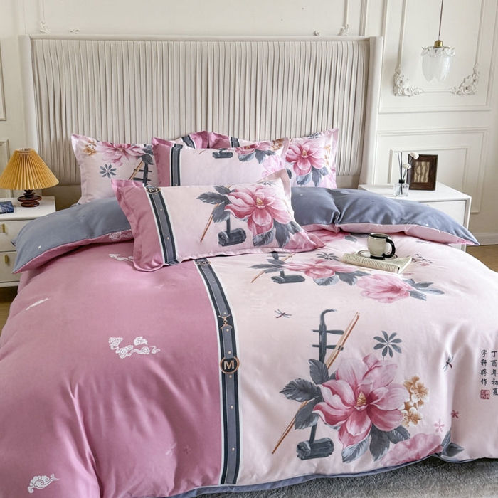 91家纺网 家纺一手货源 找家纺 优尚家纺 2025新款亲肤磨毛新国风大版系列四件套 红胡清颜